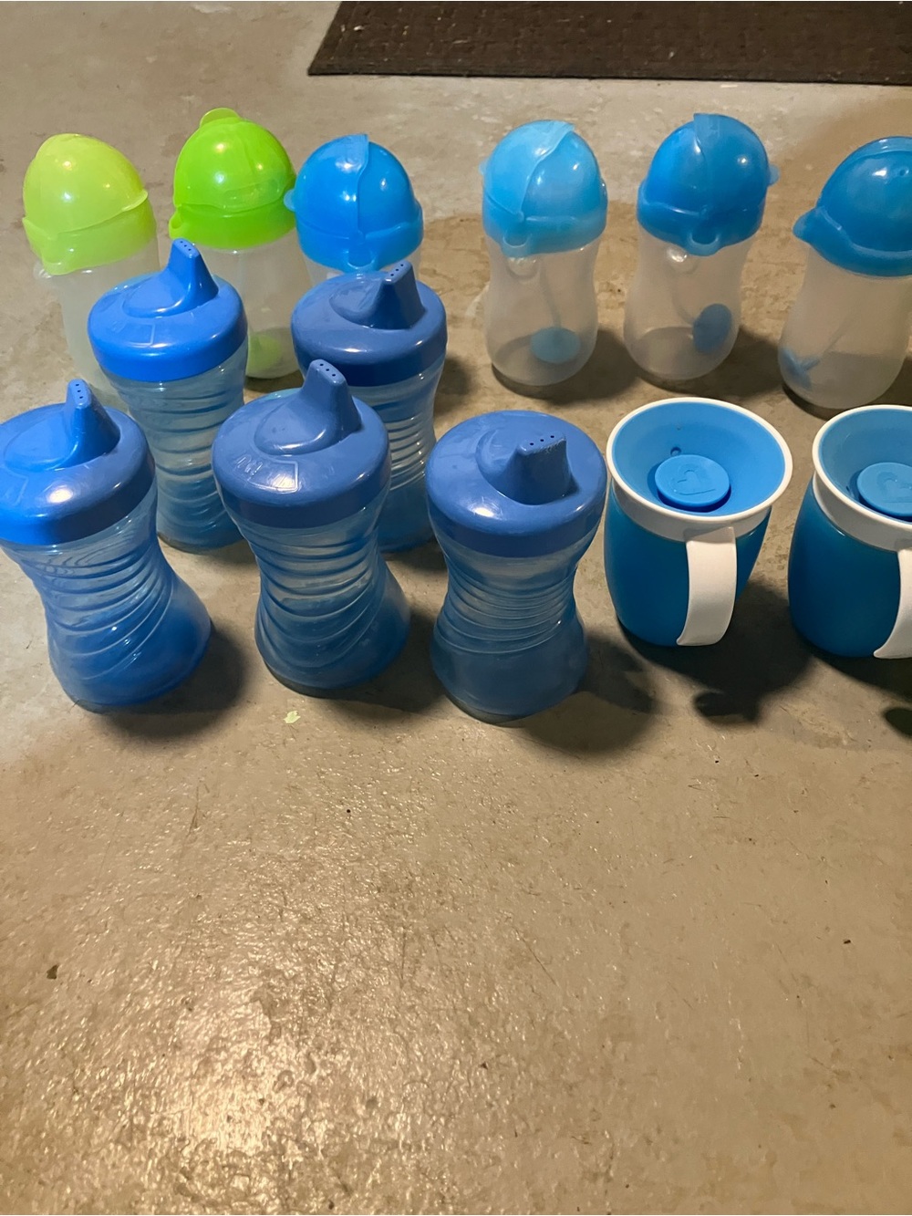 Multiple stages sippy cups